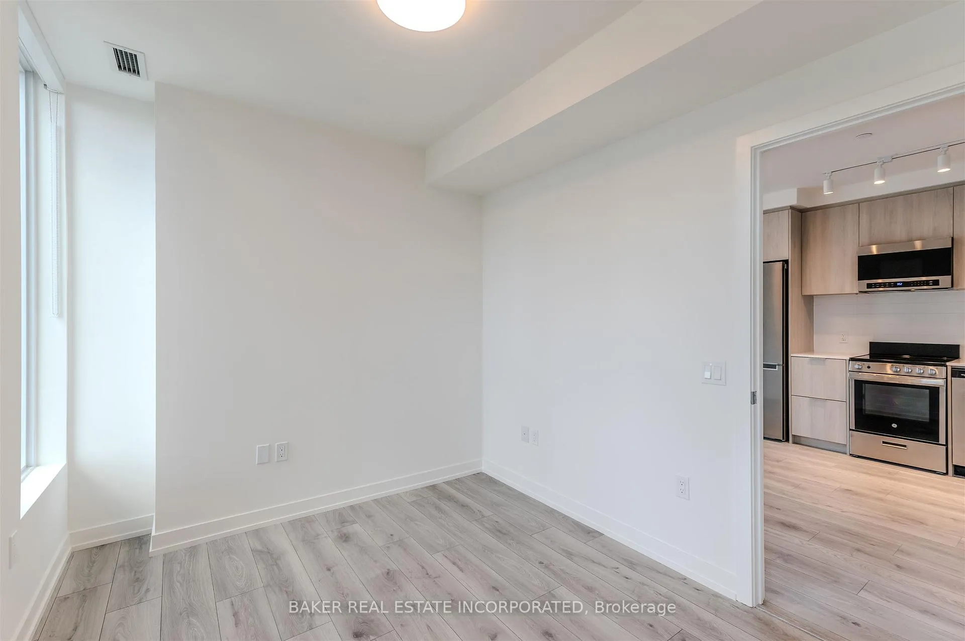 Photo 10 of Unit 3902, 223 Redpath Avenue, Toronto, Mount Pleasant West — HOMEH