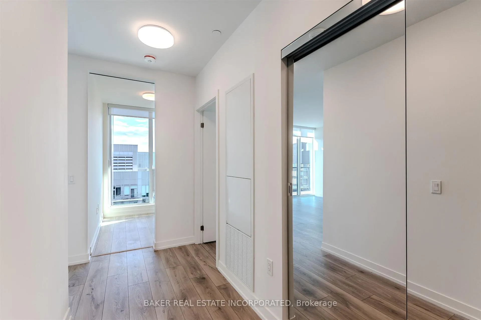 Photo 12 of Unit 3902, 223 Redpath Avenue, Toronto, Mount Pleasant West — HOMEH