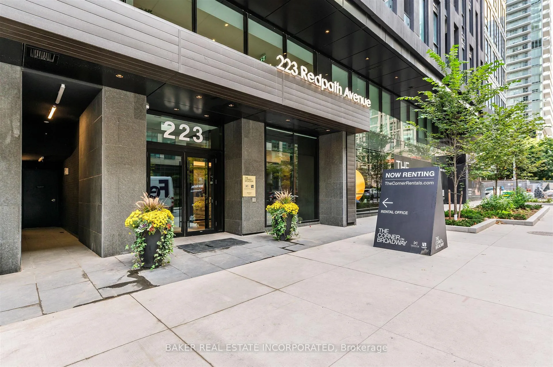 Photo 19 of Unit 3902, 223 Redpath Avenue, Toronto, Mount Pleasant West — HOMEH
