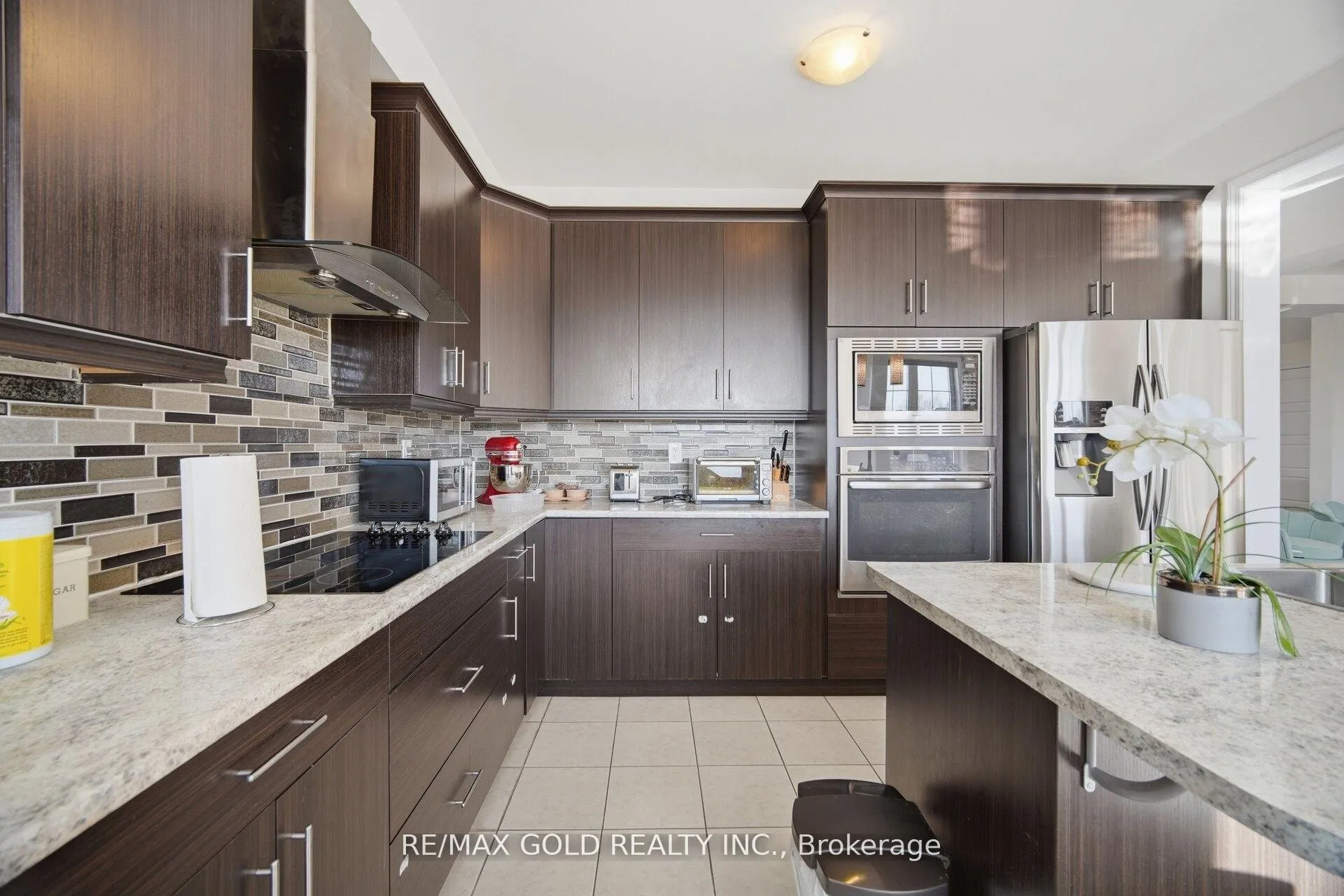 Photo 9 of 38 Leadenhall Road, Brampton, Northwest Brampton — HOMEH