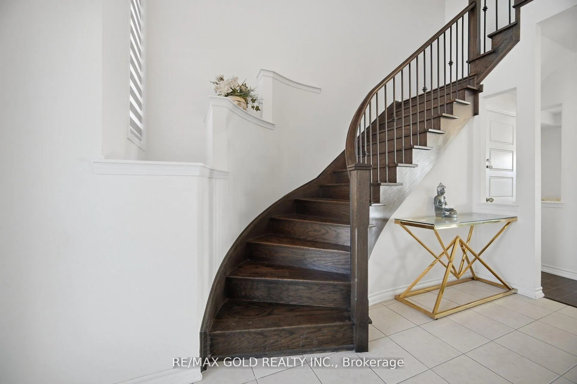 Photo 13 of 38 Leadenhall Road, Brampton, Northwest Brampton — HOMEH