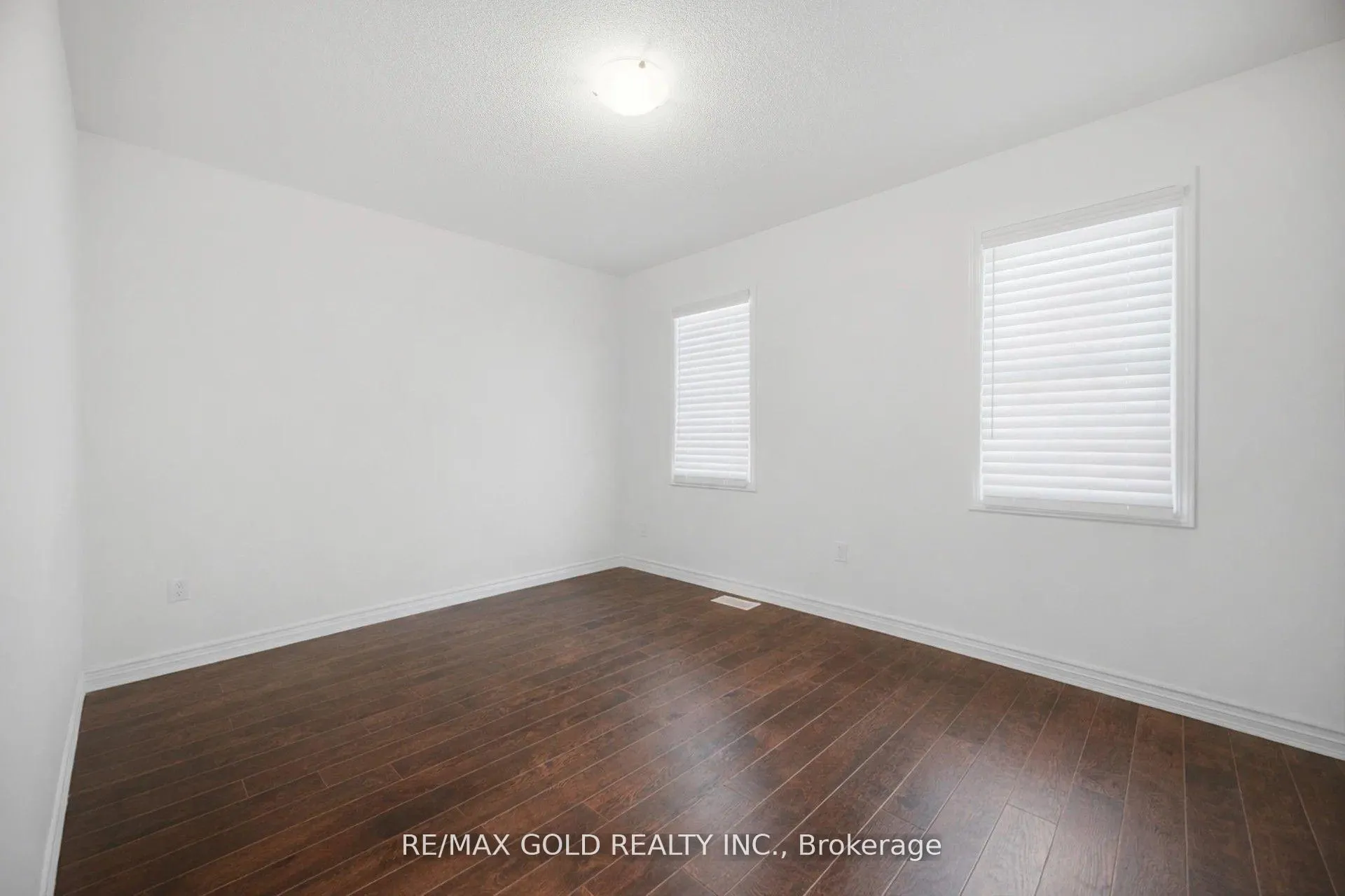 Photo 15 of 38 Leadenhall Road, Brampton, Northwest Brampton — HOMEH
