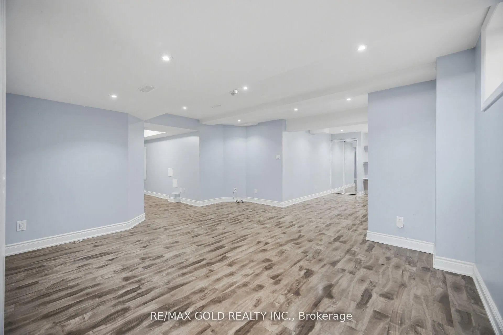 Photo 21 of 38 Leadenhall Road, Brampton, Northwest Brampton — HOMEH