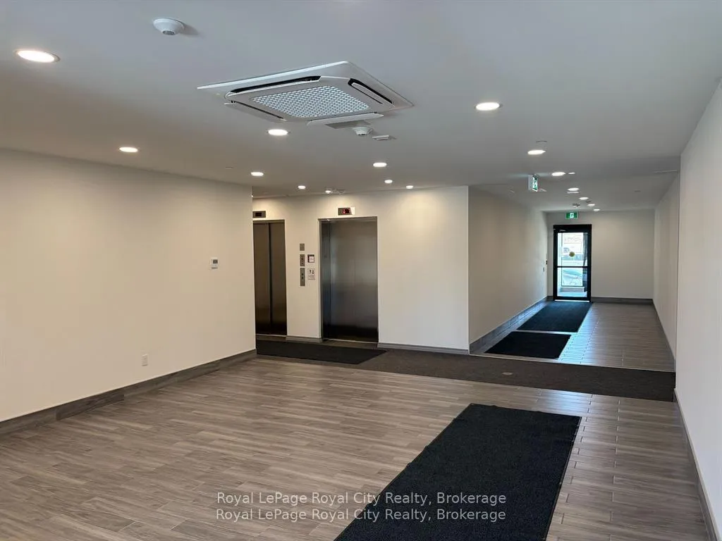 Photo 2 of Unit PH02, 191 Elmira Road S, Guelph, Willow West/Sugarbush/West Acres — HOMEH