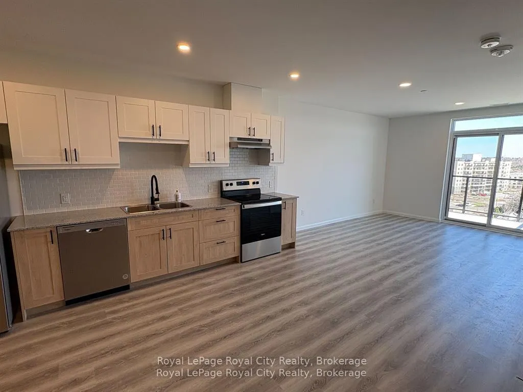 Photo 8 of Unit PH02, 191 Elmira Road S, Guelph, Willow West/Sugarbush/West Acres — HOMEH