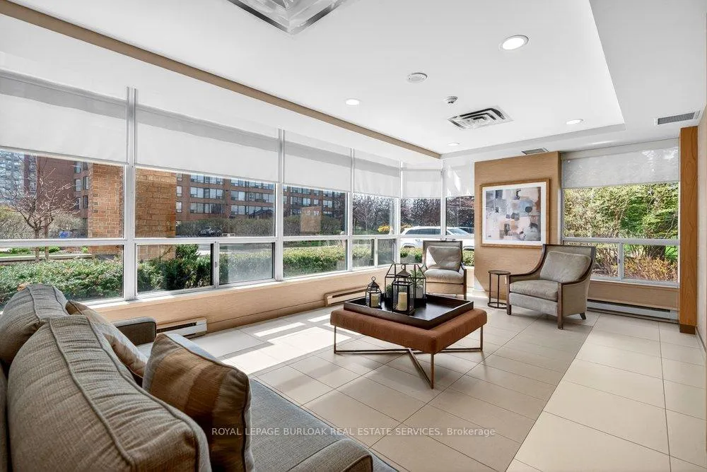 Photo 4 of Unit 1503, 1276 Maple Crossing Boulevard, Burlington, Brant — HOMEH