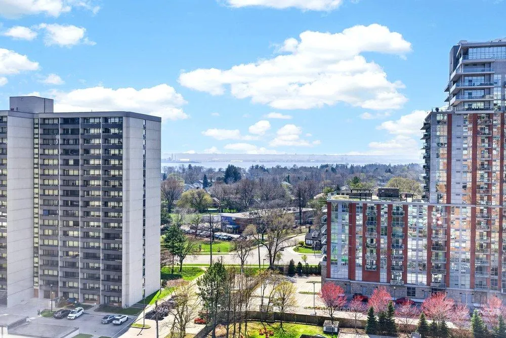 Photo 20 of Unit 1503, 1276 Maple Crossing Boulevard, Burlington, Brant — HOMEH