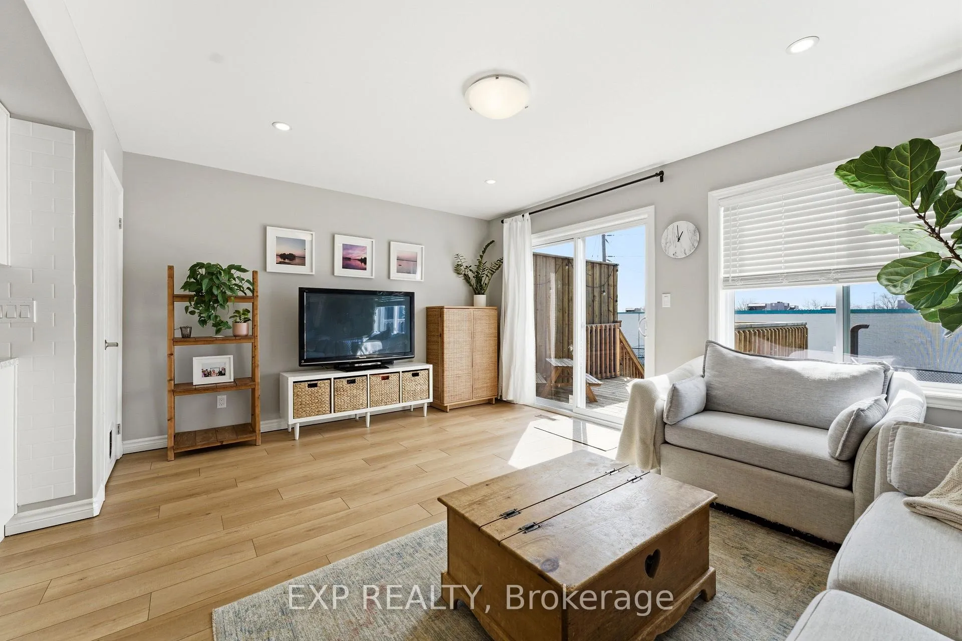 Photo 20 of 39 Ridgeway Place, Belleville, Belleville Ward — HOMEH