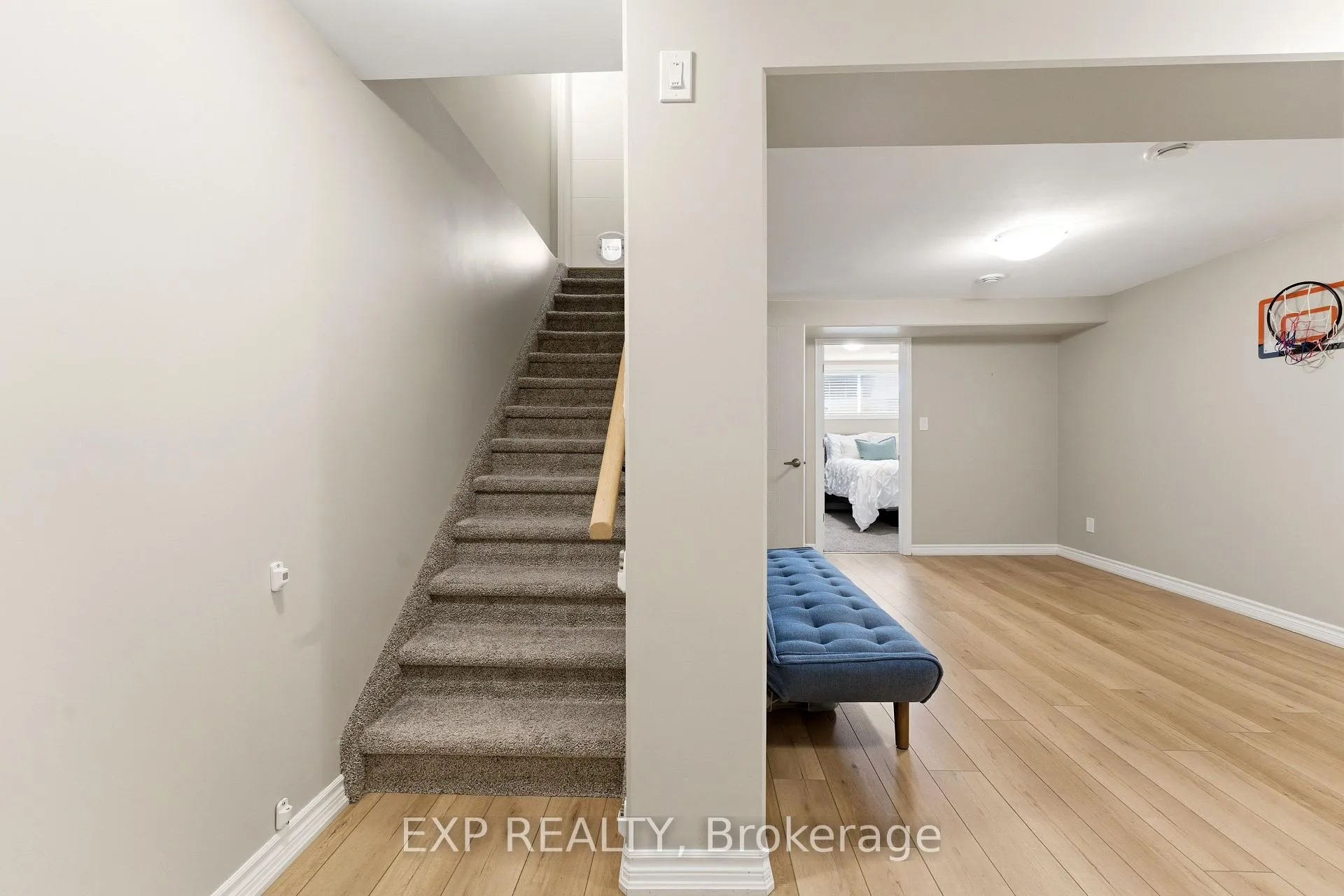 Photo 30 of 39 Ridgeway Place, Belleville, Belleville Ward — HOMEH