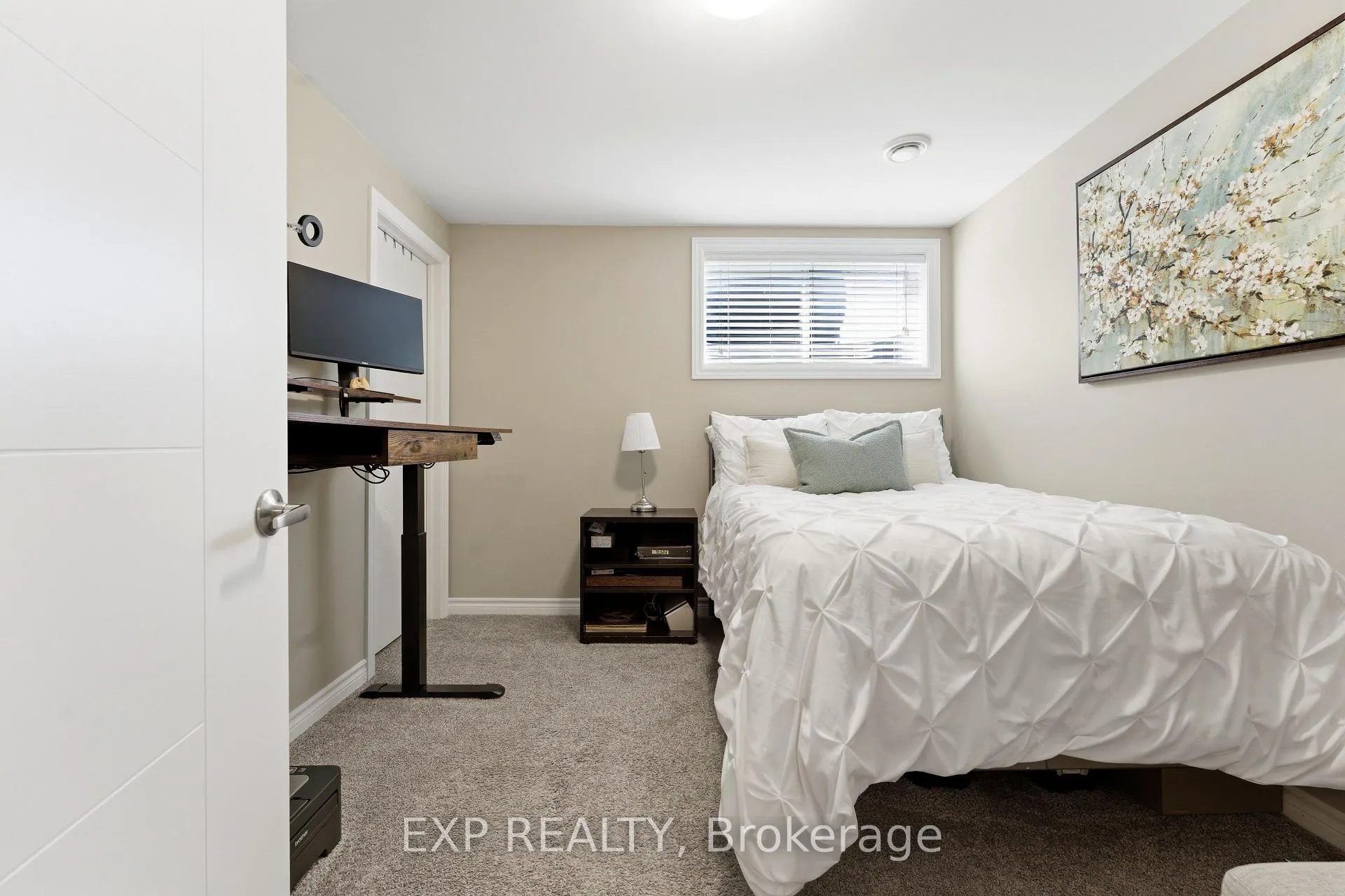 Photo 33 of 39 Ridgeway Place, Belleville, Belleville Ward — HOMEH