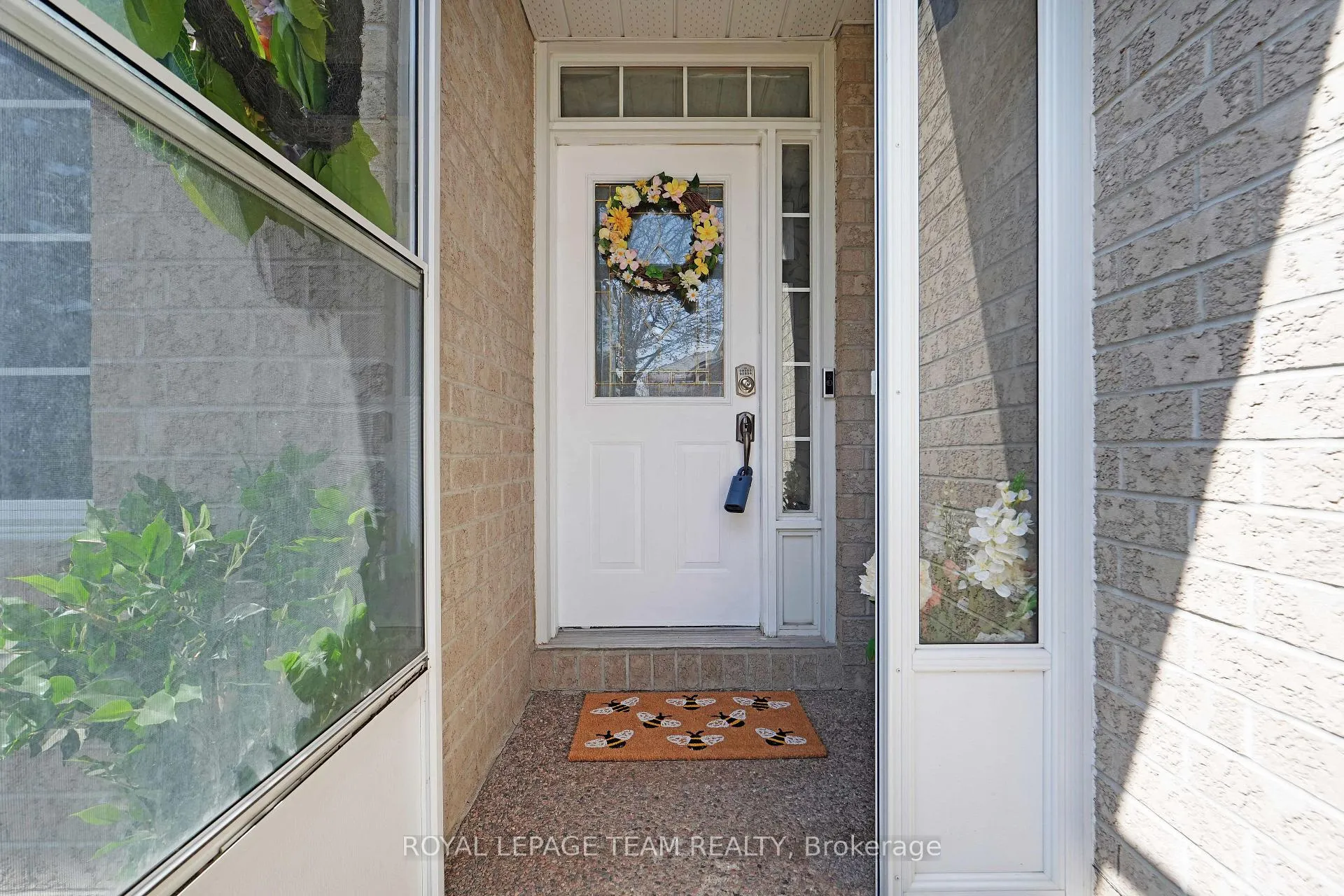 Photo 6 of 29 Apple Creek Crescent, Ottawa, Kanata - Emerald Meadows/Trailwest — HOMEH