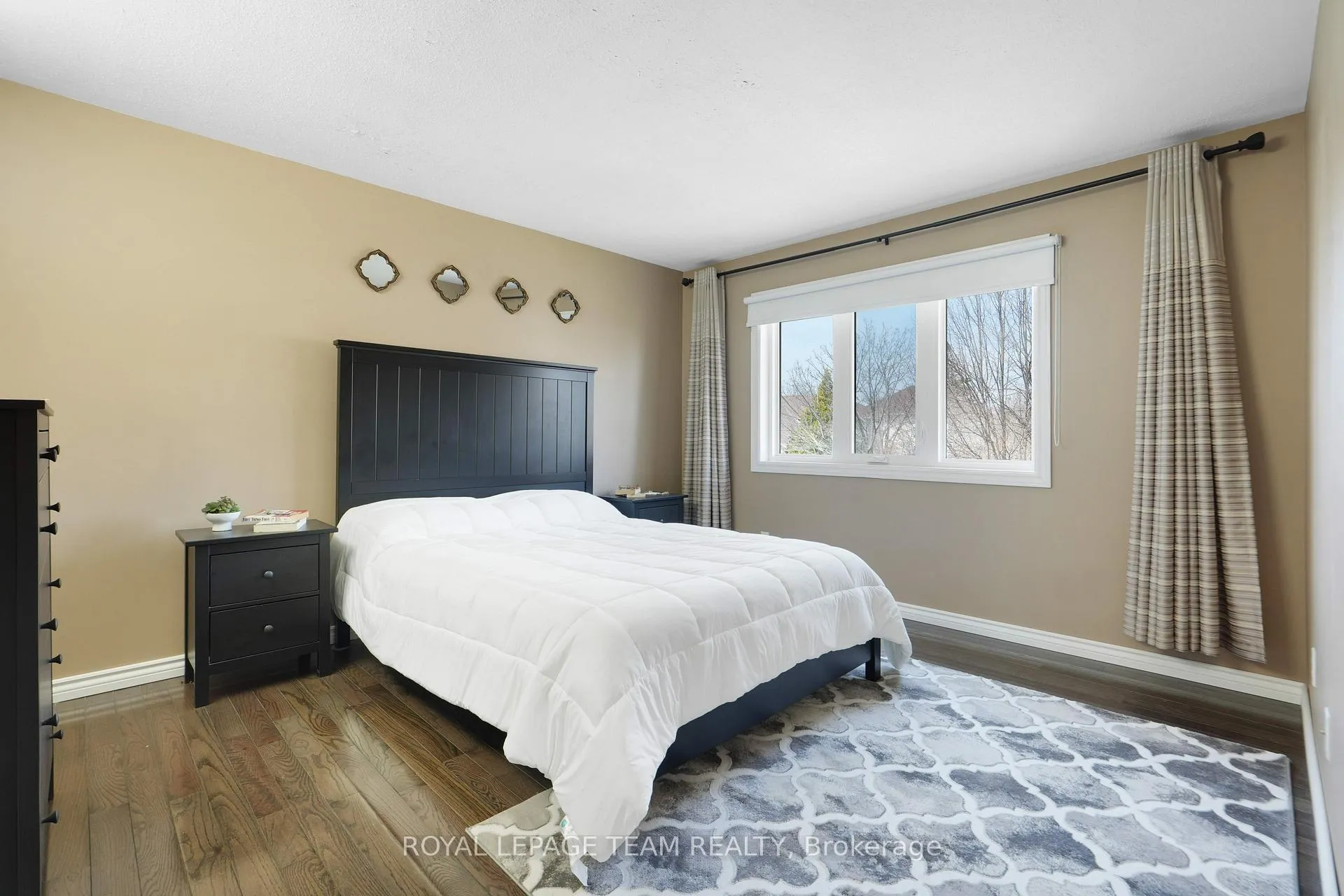 Photo 23 of 29 Apple Creek Crescent, Ottawa, Kanata - Emerald Meadows/Trailwest — HOMEH
