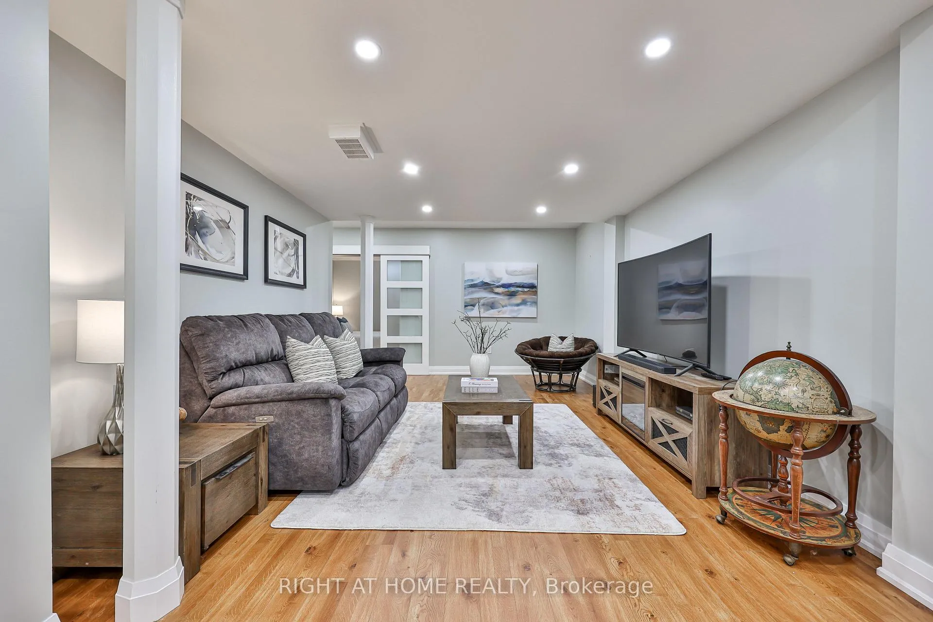 Photo 25 of 490 Flagstone Court, Oshawa, Samac — HOMEH