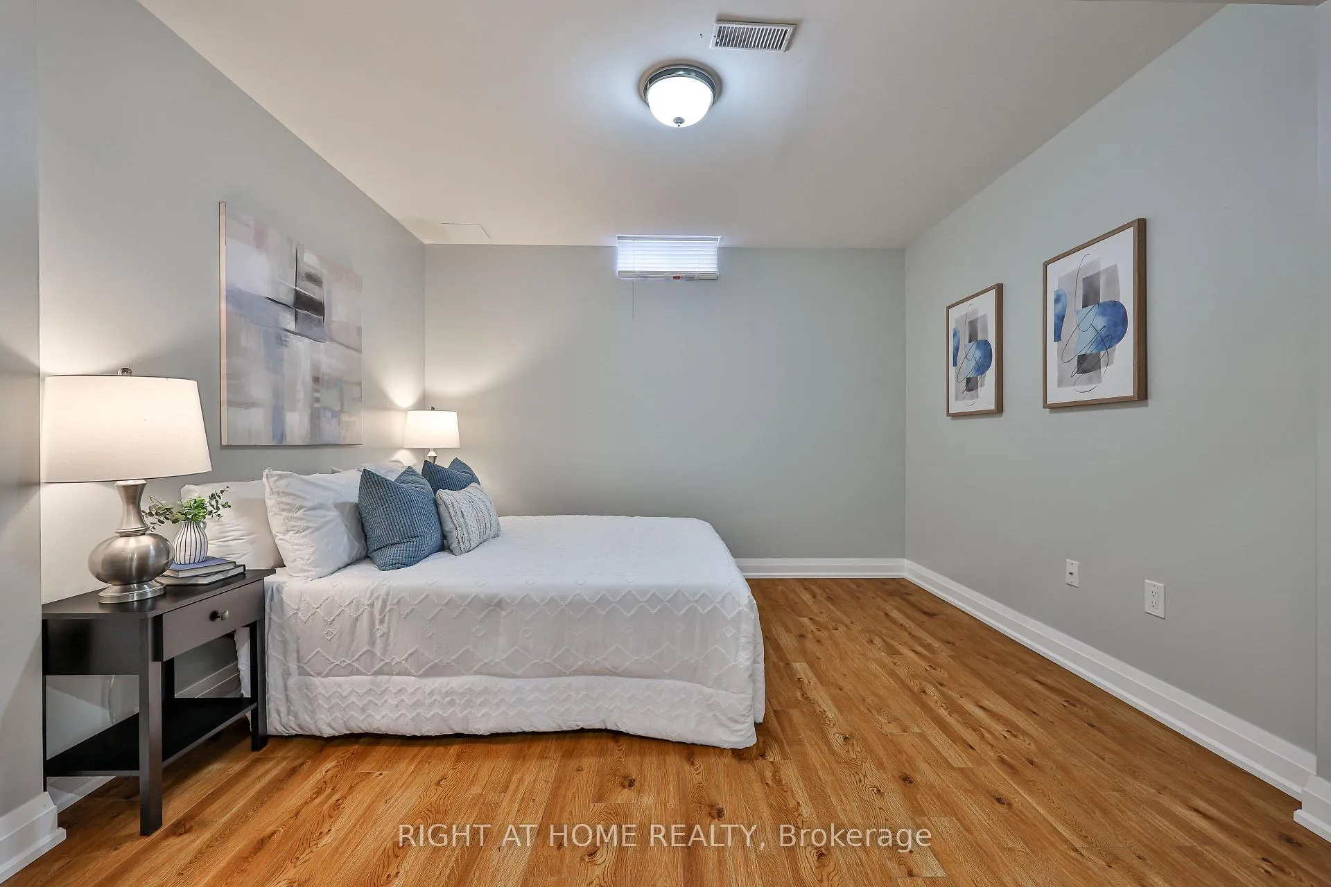 Photo 28 of 490 Flagstone Court, Oshawa, Samac — HOMEH