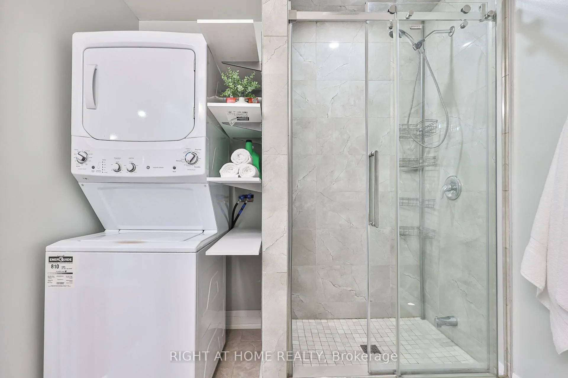 Photo 30 of 490 Flagstone Court, Oshawa, Samac — HOMEH