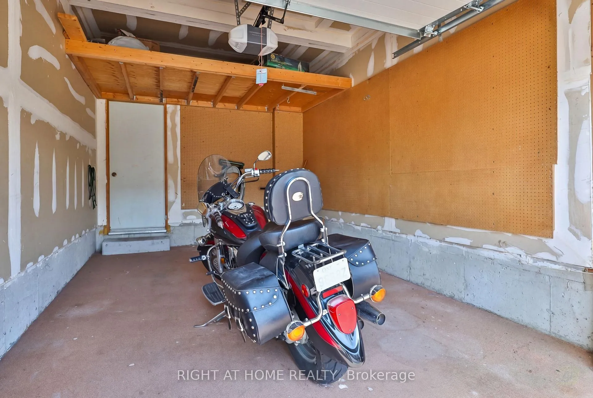 Photo 34 of 490 Flagstone Court, Oshawa, Samac — HOMEH