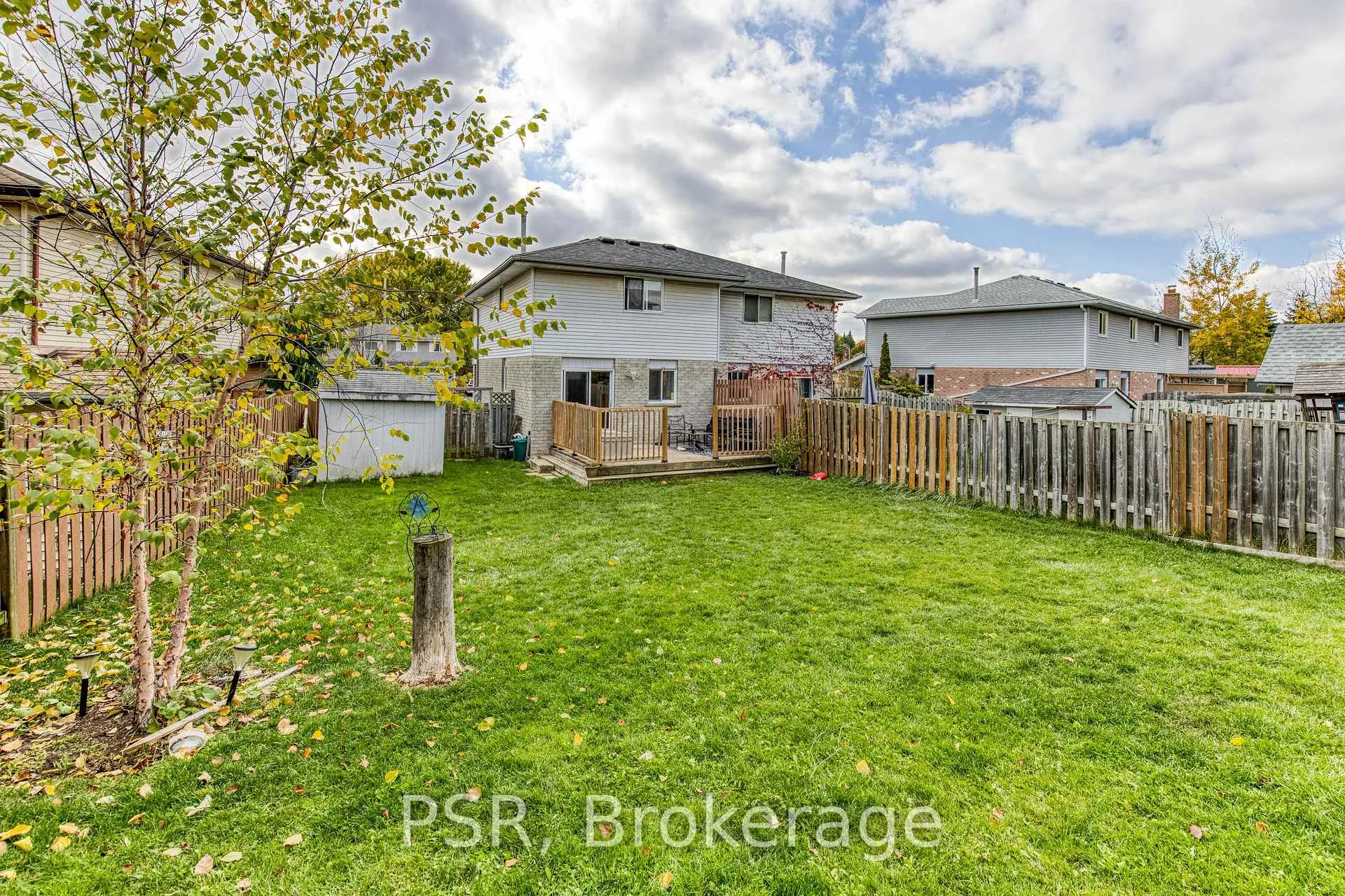 Photo 30 of 36 Benesfort Drive, Kitchener — HOMEH