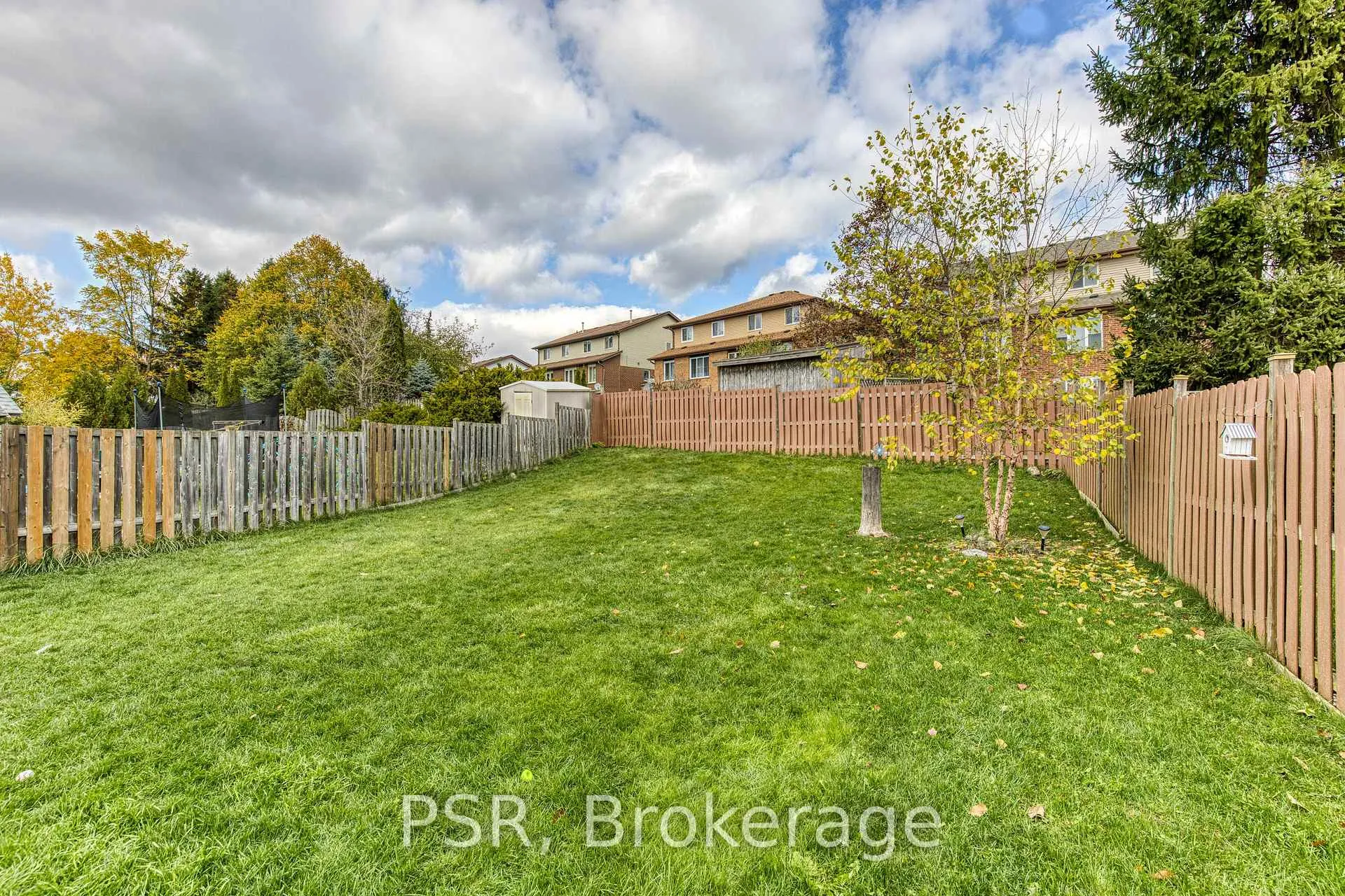 Photo 32 of 36 Benesfort Drive, Kitchener — HOMEH