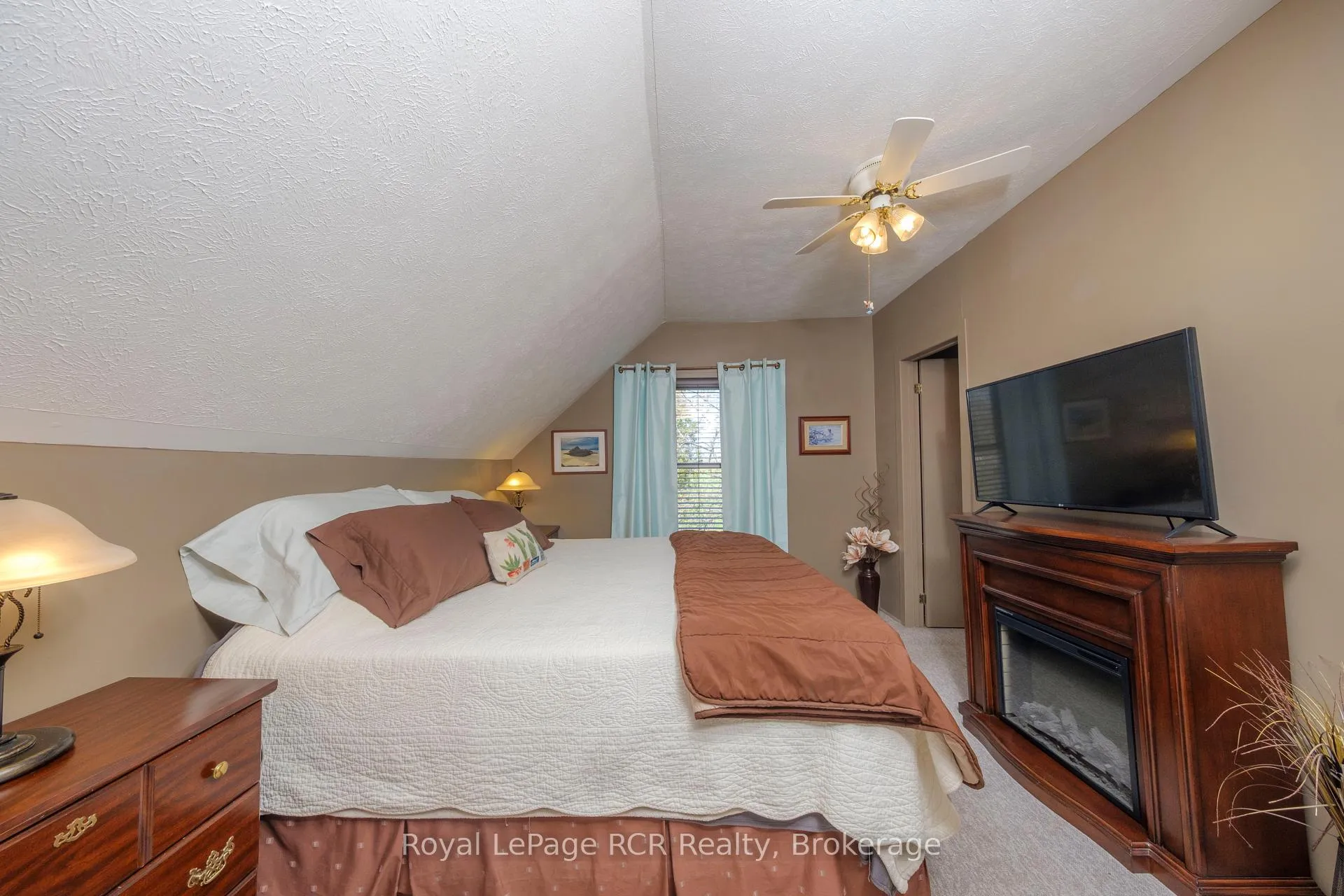 Photo 19 of 1072 Concession 10, Kincardine — HOMEH