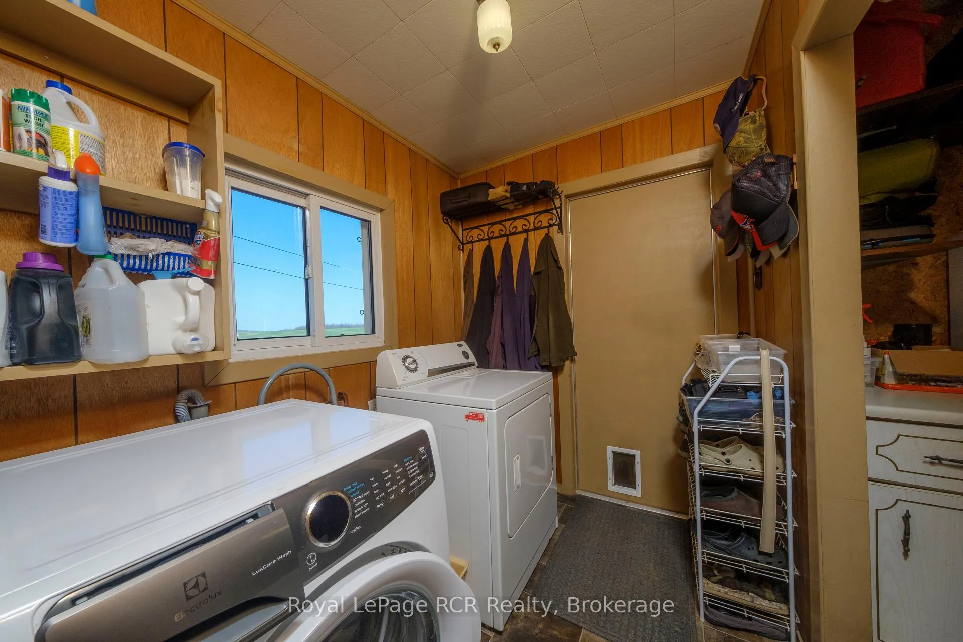 Photo 25 of 1072 Concession 10, Kincardine — HOMEH