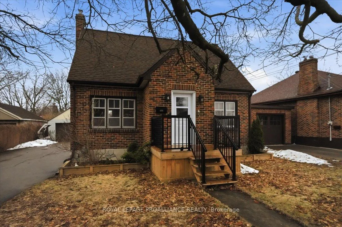 Photo 2 of 322 Dufferin Avenue, Belleville, Belleville Ward — HOMEH