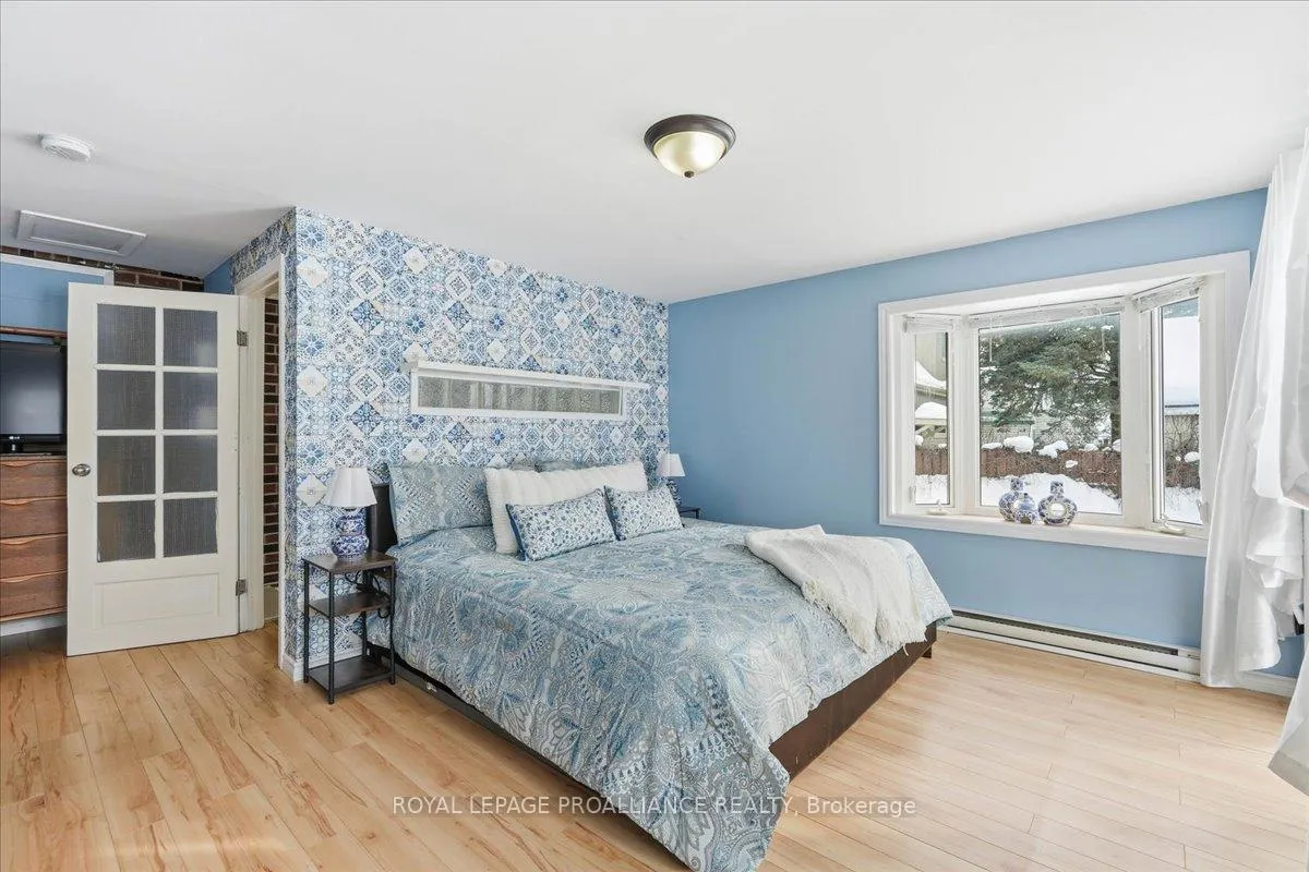 Photo 21 of 322 Dufferin Avenue, Belleville, Belleville Ward — HOMEH