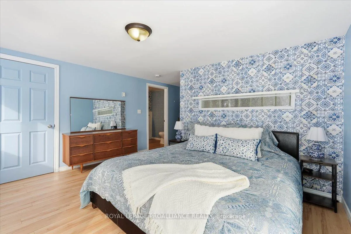 Photo 22 of 322 Dufferin Avenue, Belleville, Belleville Ward — HOMEH