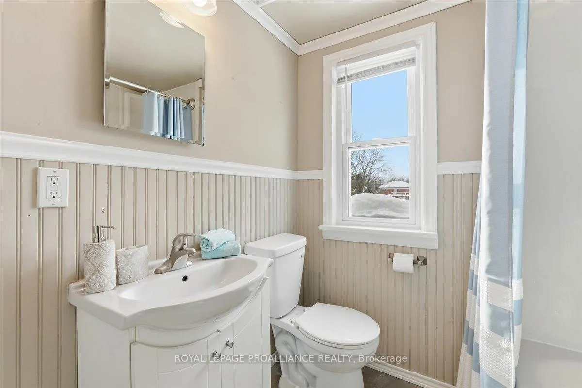 Photo 31 of 322 Dufferin Avenue, Belleville, Belleville Ward — HOMEH