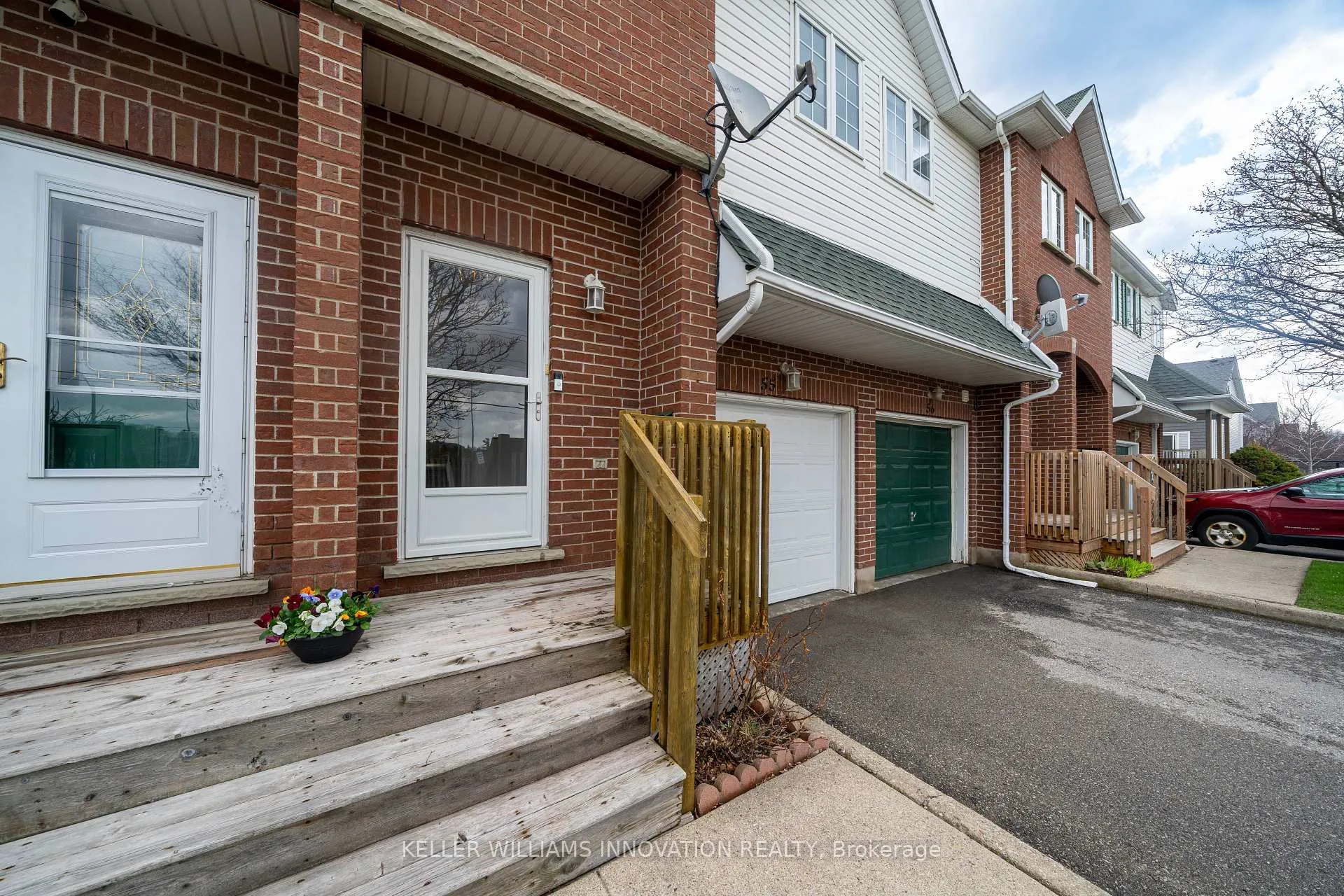 Photo 5 of Unit 55, 42 Green Valley Drive, Kitchener, Pioneer Park — HOMEH
