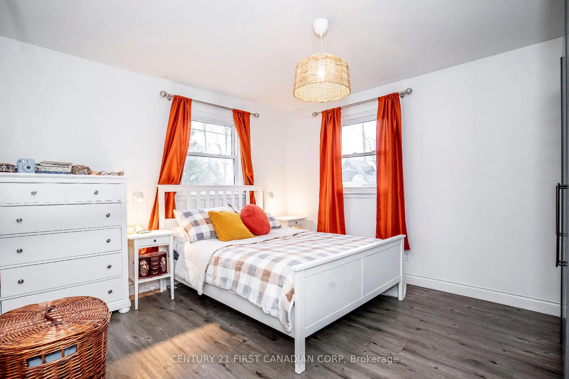 Photo 12 of 232 Queen Street, Strathroy-Caradoc, SE — HOMEH