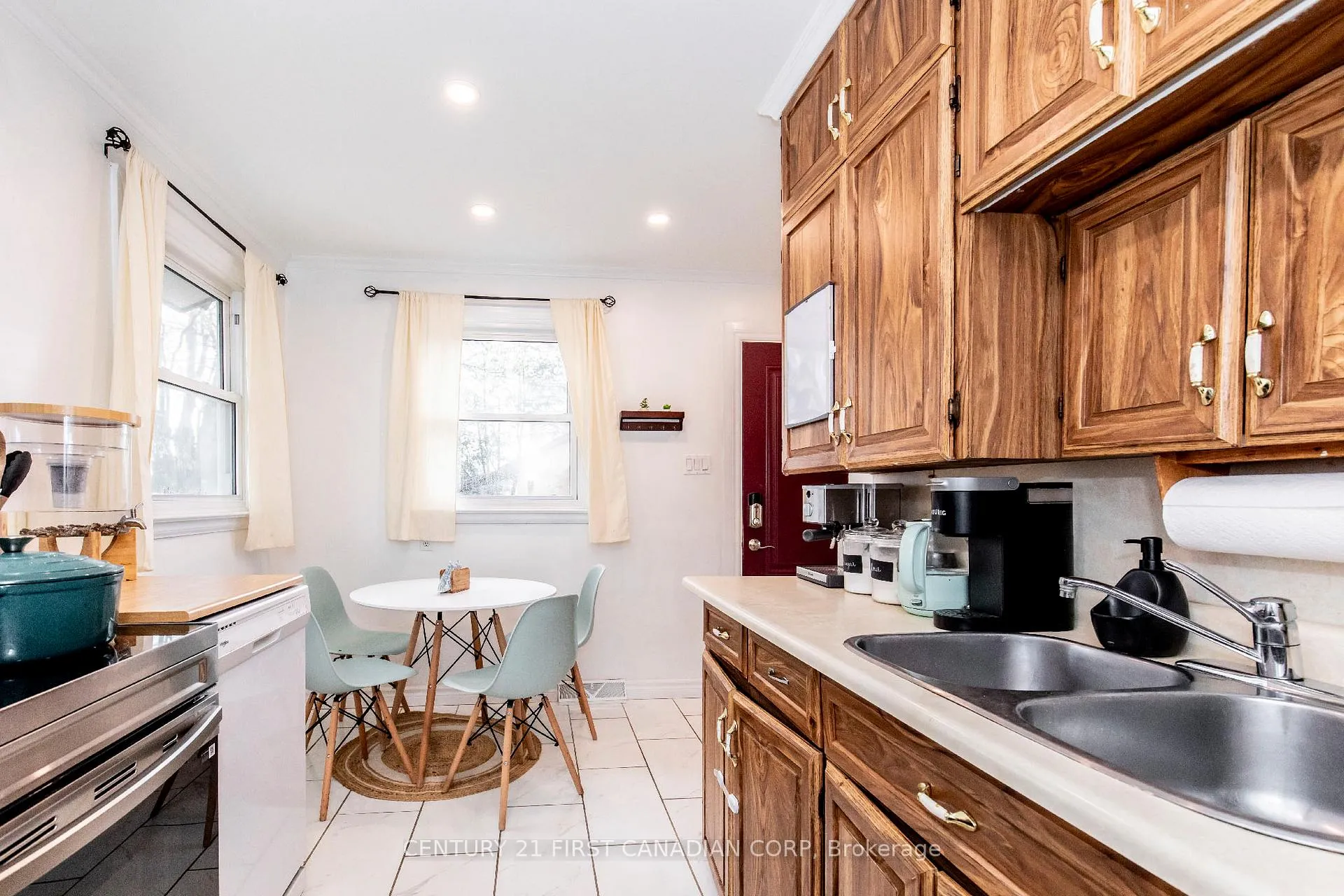 Photo 19 of 232 Queen Street, Strathroy-Caradoc, SE — HOMEH