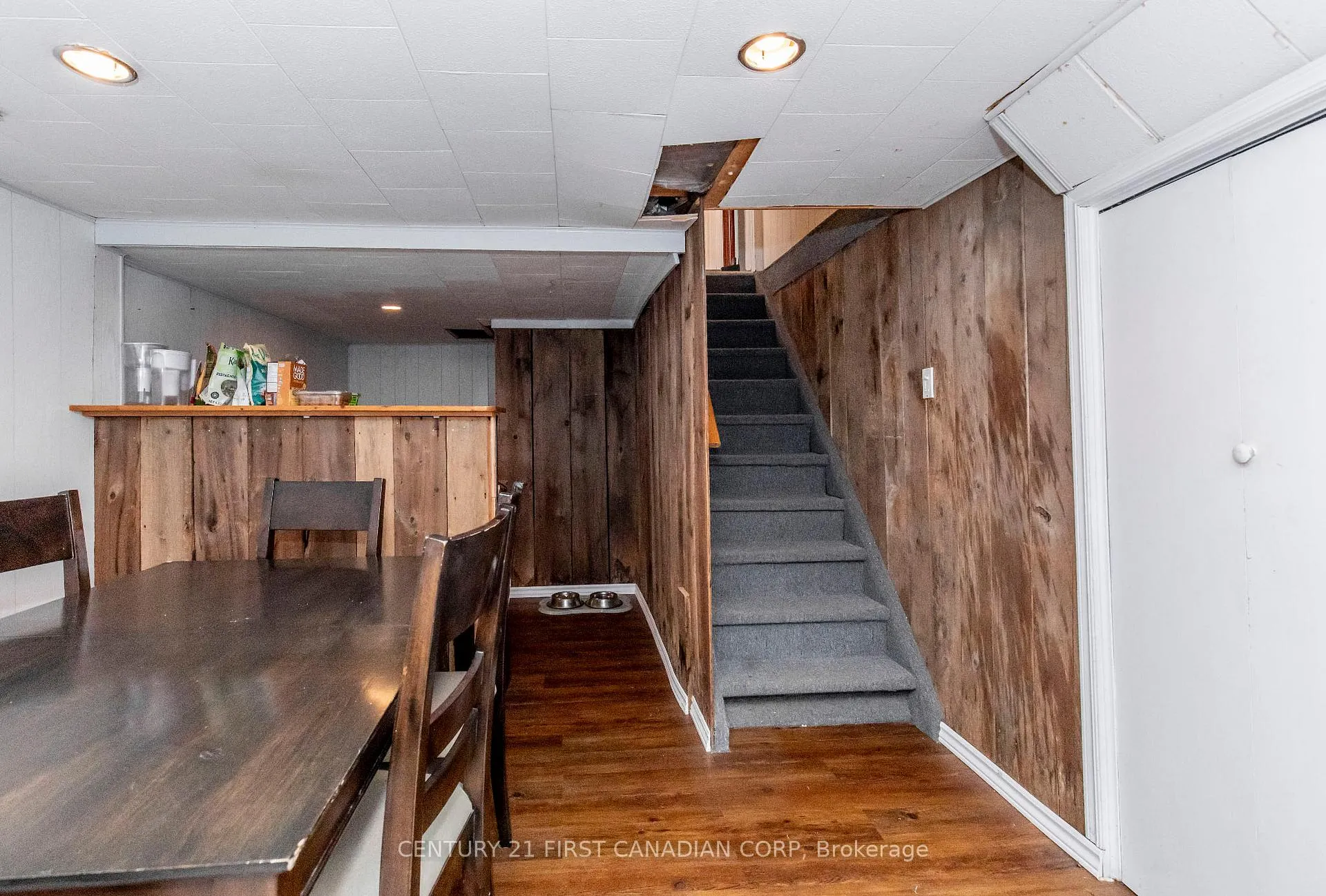 Photo 23 of 232 Queen Street, Strathroy-Caradoc, SE — HOMEH