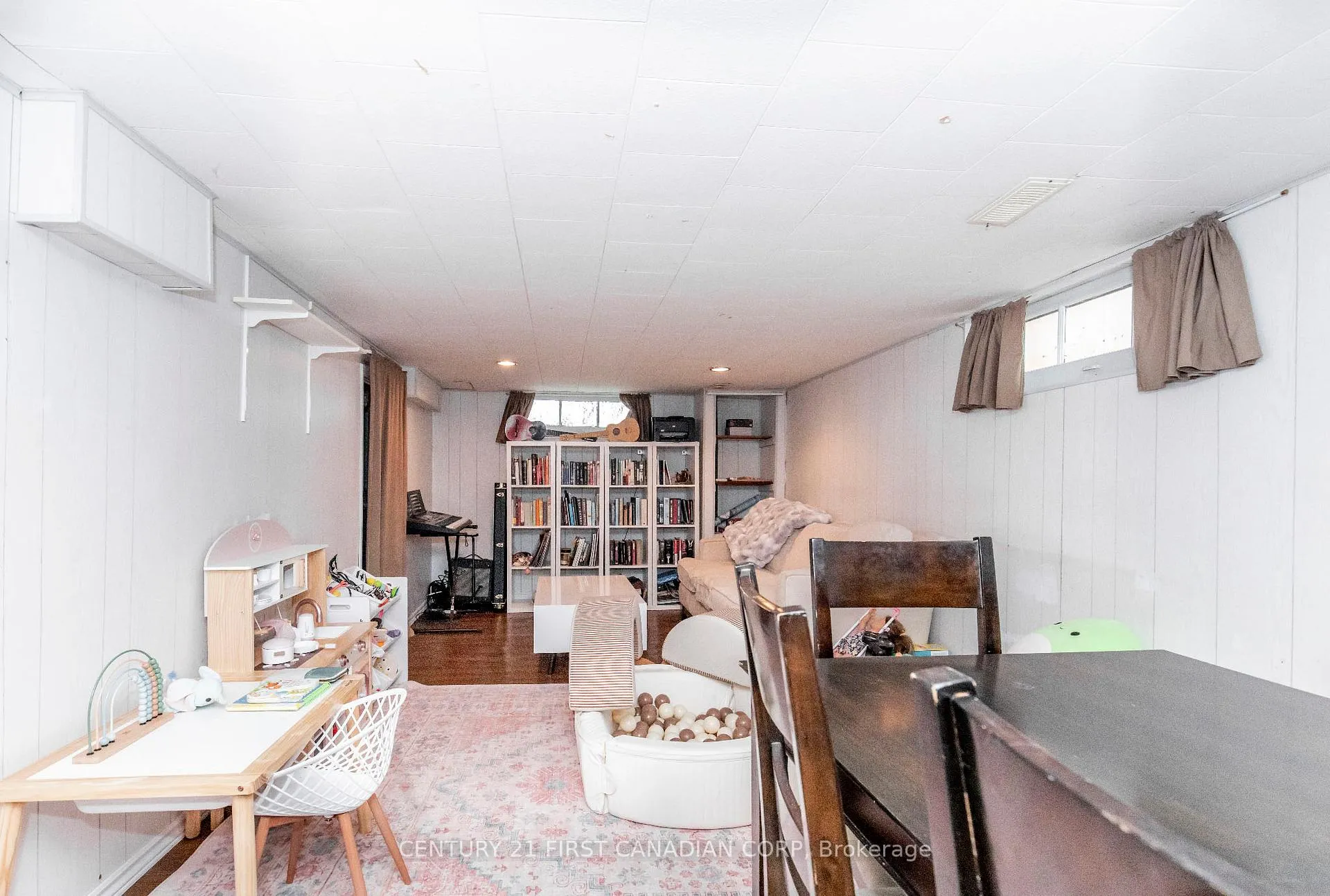 Photo 24 of 232 Queen Street, Strathroy-Caradoc, SE — HOMEH