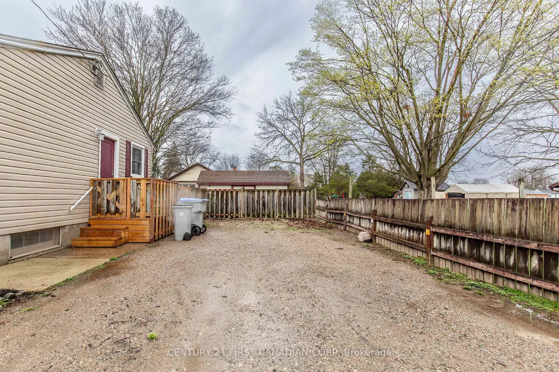 Photo 25 of 232 Queen Street, Strathroy-Caradoc, SE — HOMEH