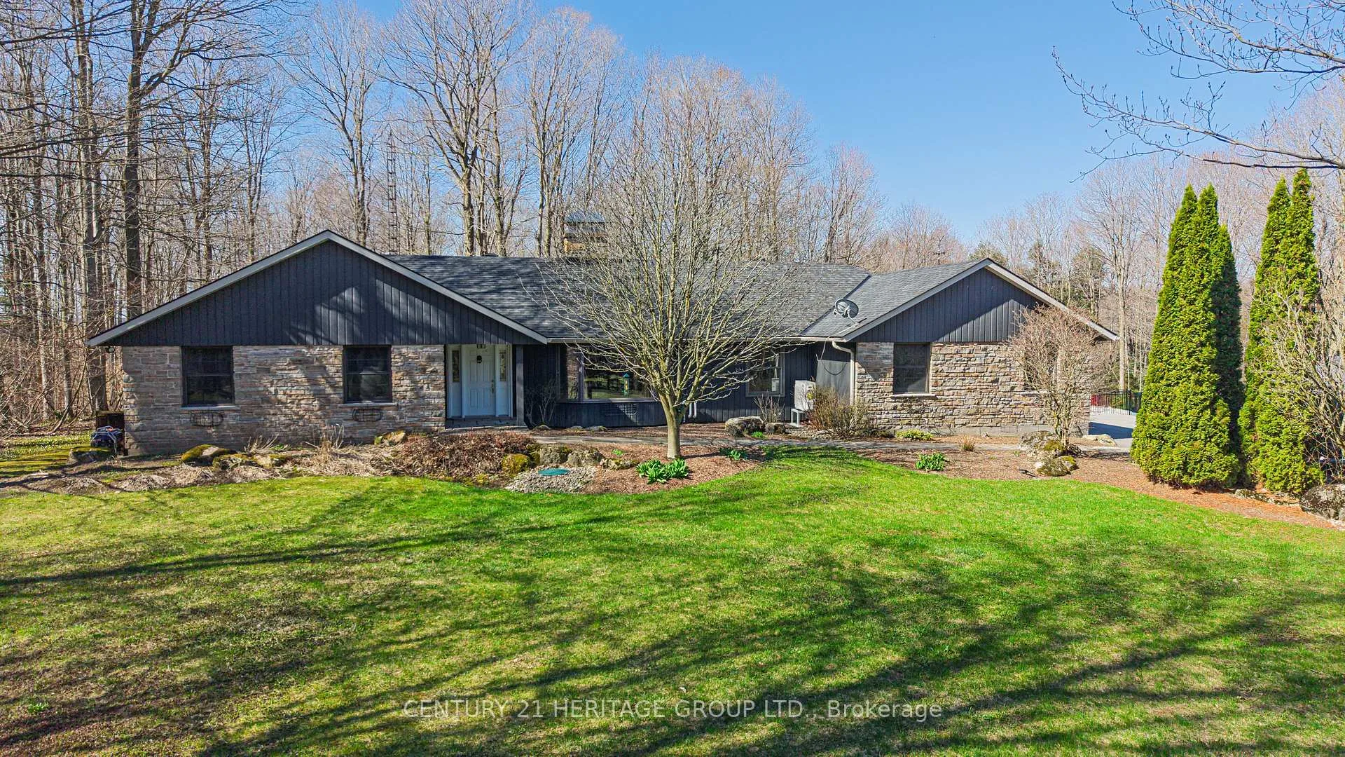 Photo 1 of 6110 Tenth Line, Erin, Rural Erin — HOMEH