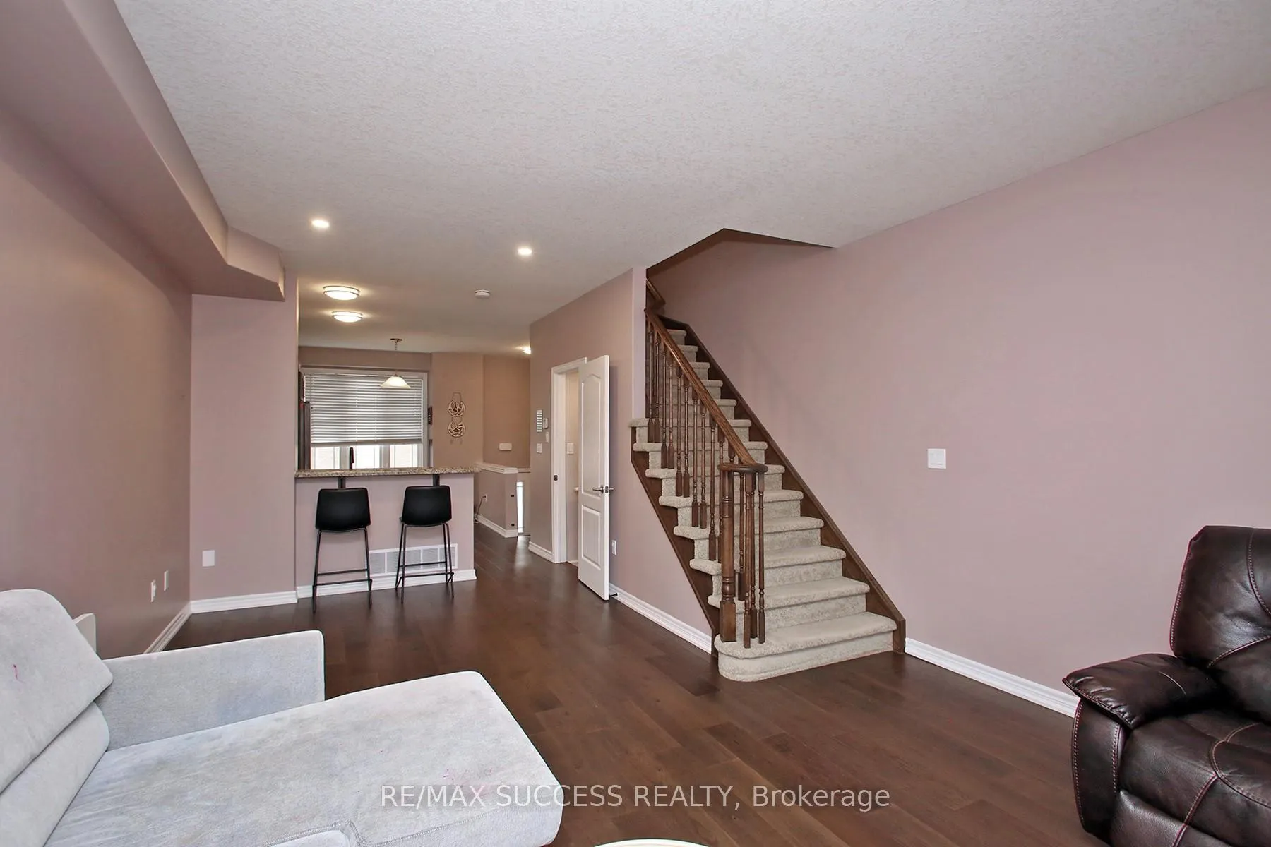 Photo 4 of 47 Edenrock Drive, Hamilton, Stoney Creek Industrial — HOMEH