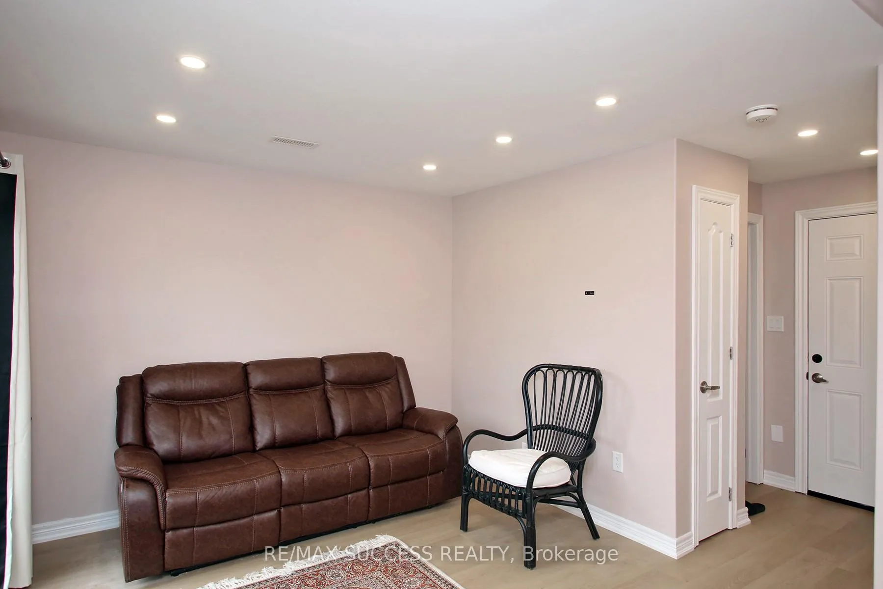 Photo 23 of 47 Edenrock Drive, Hamilton, Stoney Creek Industrial — HOMEH