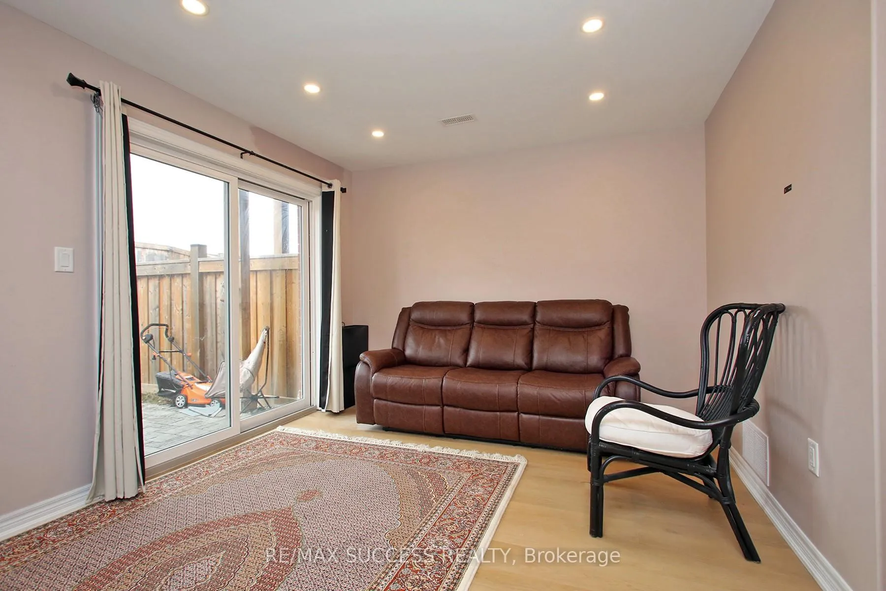 Photo 24 of 47 Edenrock Drive, Hamilton, Stoney Creek Industrial — HOMEH
