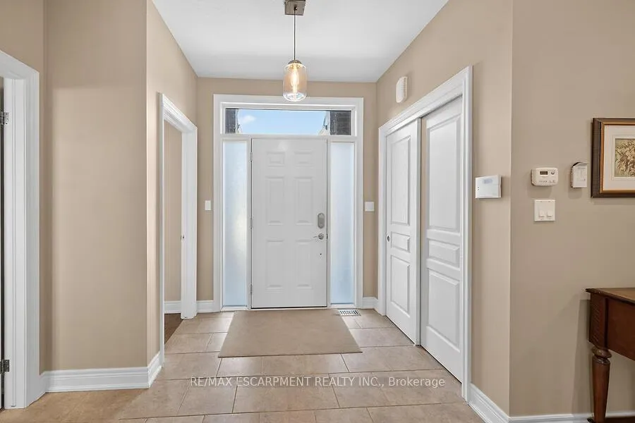 Photo 6 of 19 Lampman Drive, Pelham, Fenwick — HOMEH