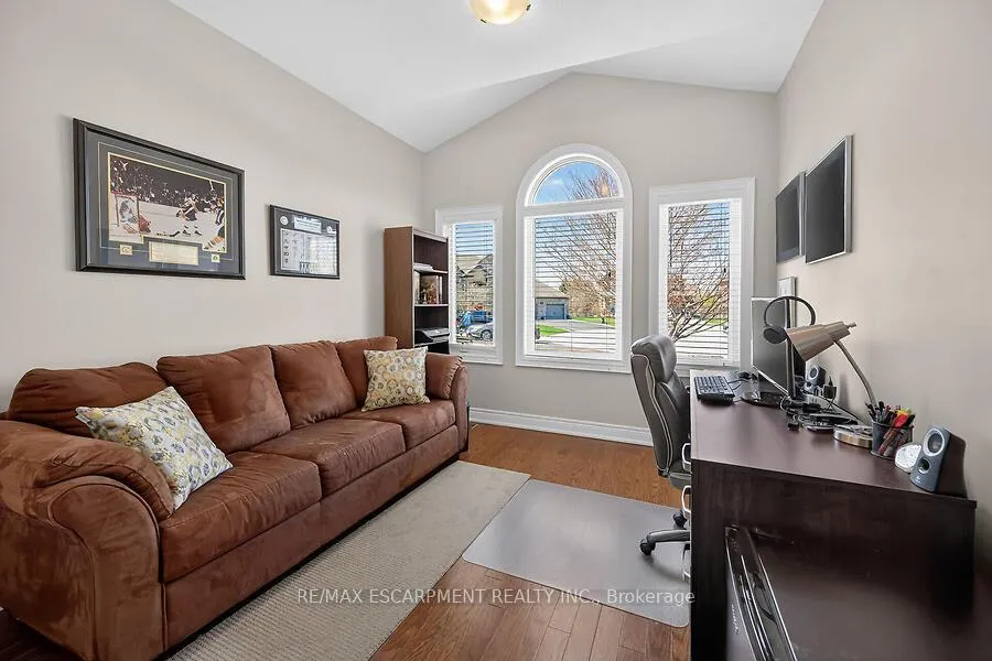 Photo 19 of 19 Lampman Drive, Pelham, Fenwick — HOMEH