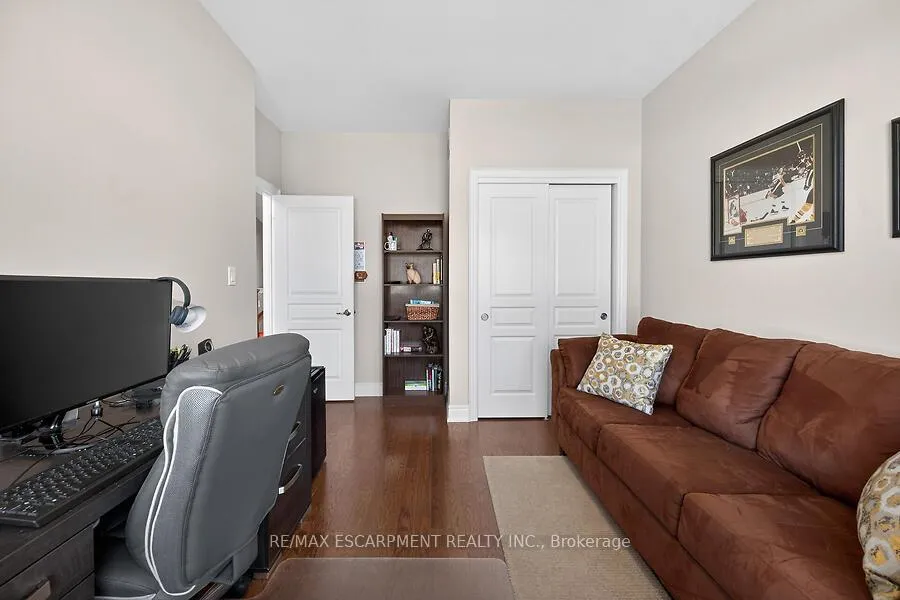 Photo 20 of 19 Lampman Drive, Pelham, Fenwick — HOMEH
