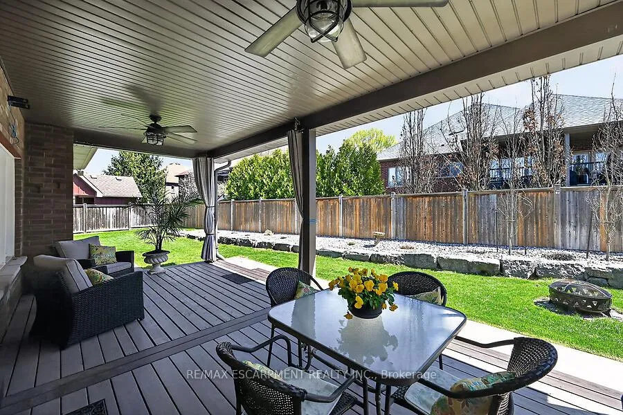 Photo 33 of 19 Lampman Drive, Pelham, Fenwick — HOMEH