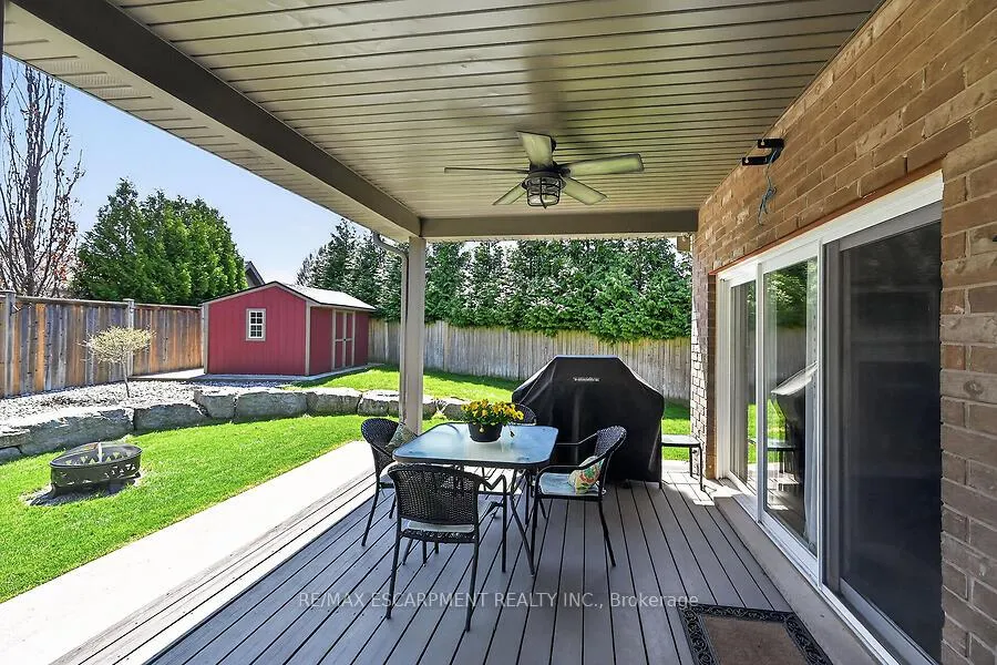 Photo 34 of 19 Lampman Drive, Pelham, Fenwick — HOMEH