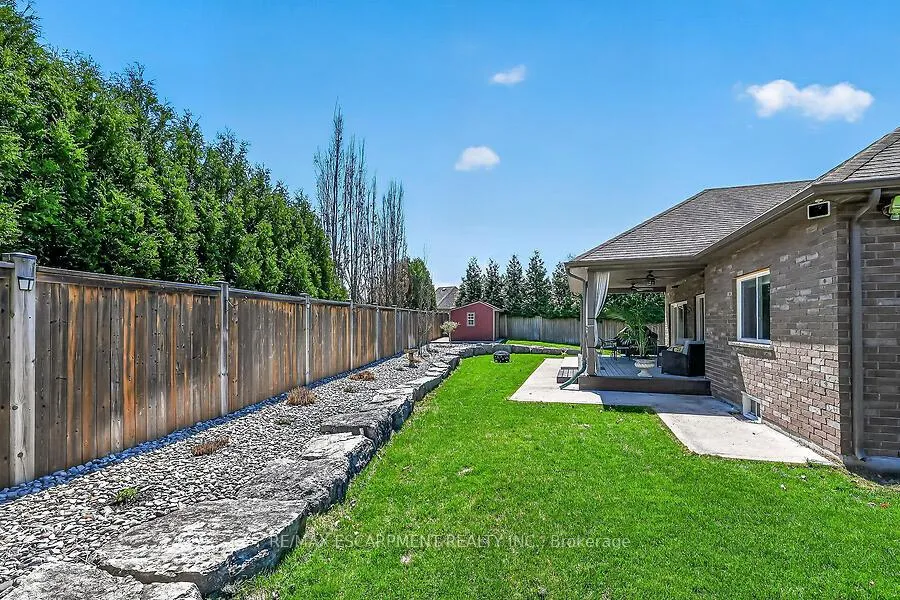 Photo 36 of 19 Lampman Drive, Pelham, Fenwick — HOMEH