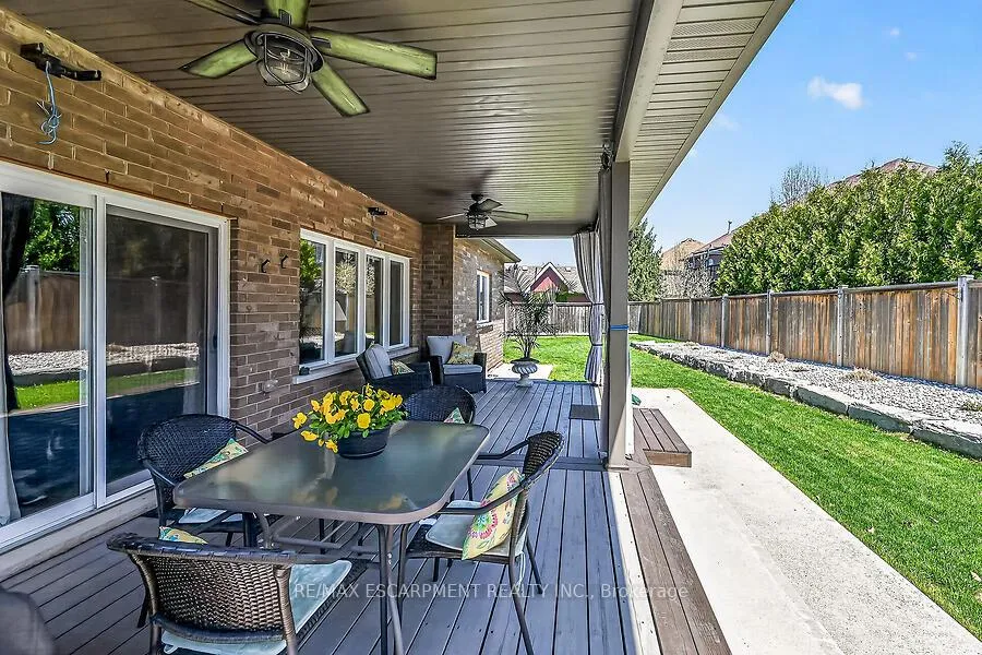 Photo 40 of 19 Lampman Drive, Pelham, Fenwick — HOMEH