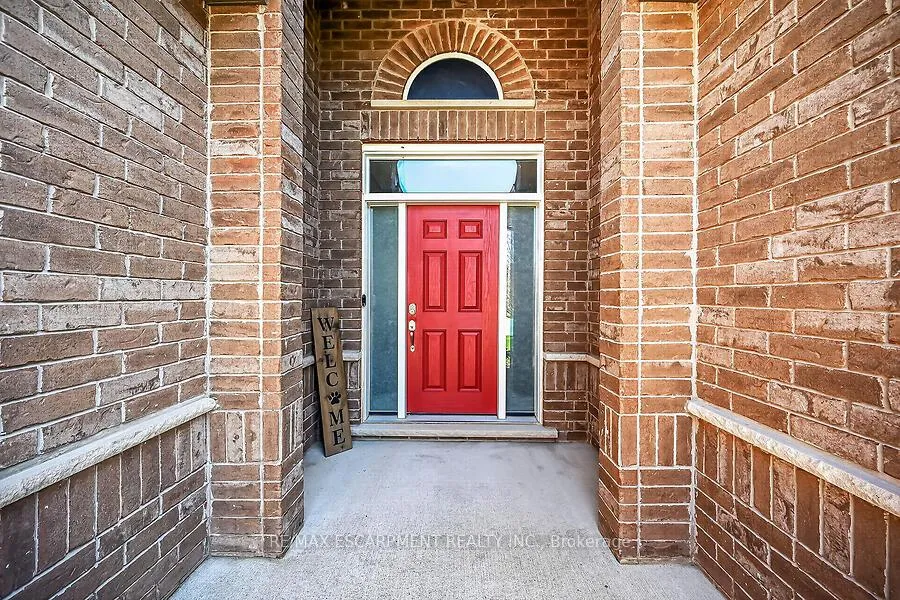 Photo 42 of 19 Lampman Drive, Pelham, Fenwick — HOMEH