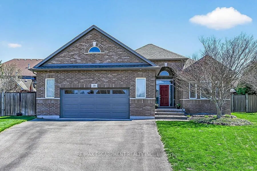 Photo 44 of 19 Lampman Drive, Pelham, Fenwick — HOMEH