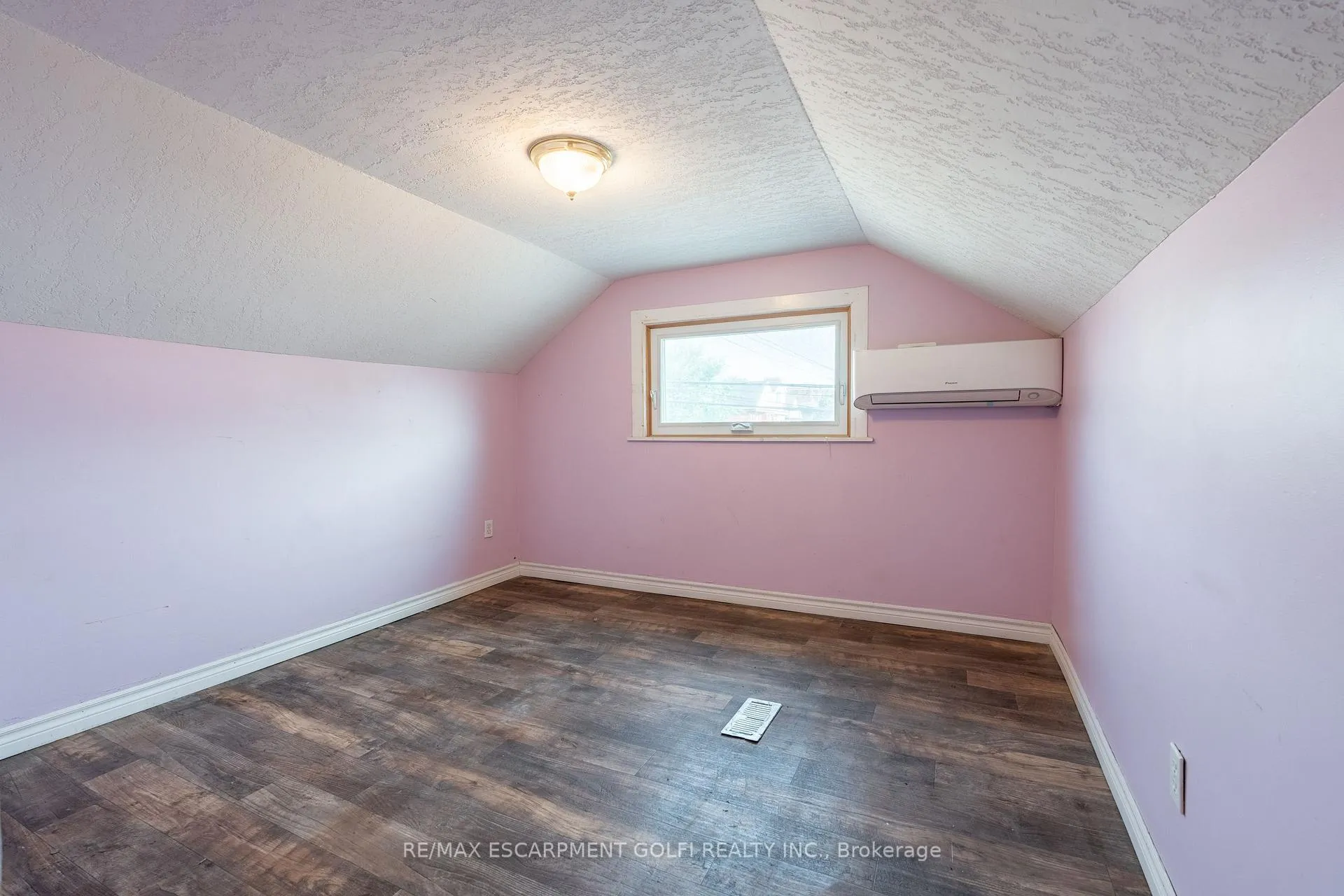 Photo 30 of 26 Huron Street, Hamilton, Gibson — HOMEH