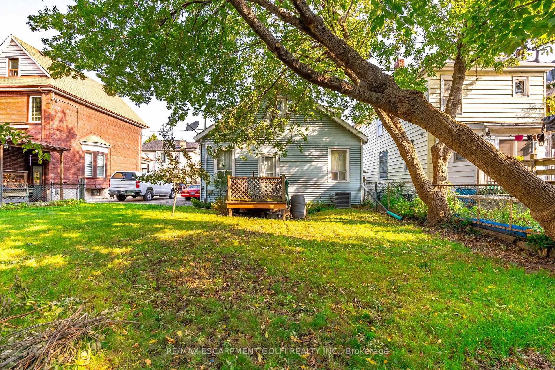 Photo 40 of 26 Huron Street, Hamilton, Gibson — HOMEH