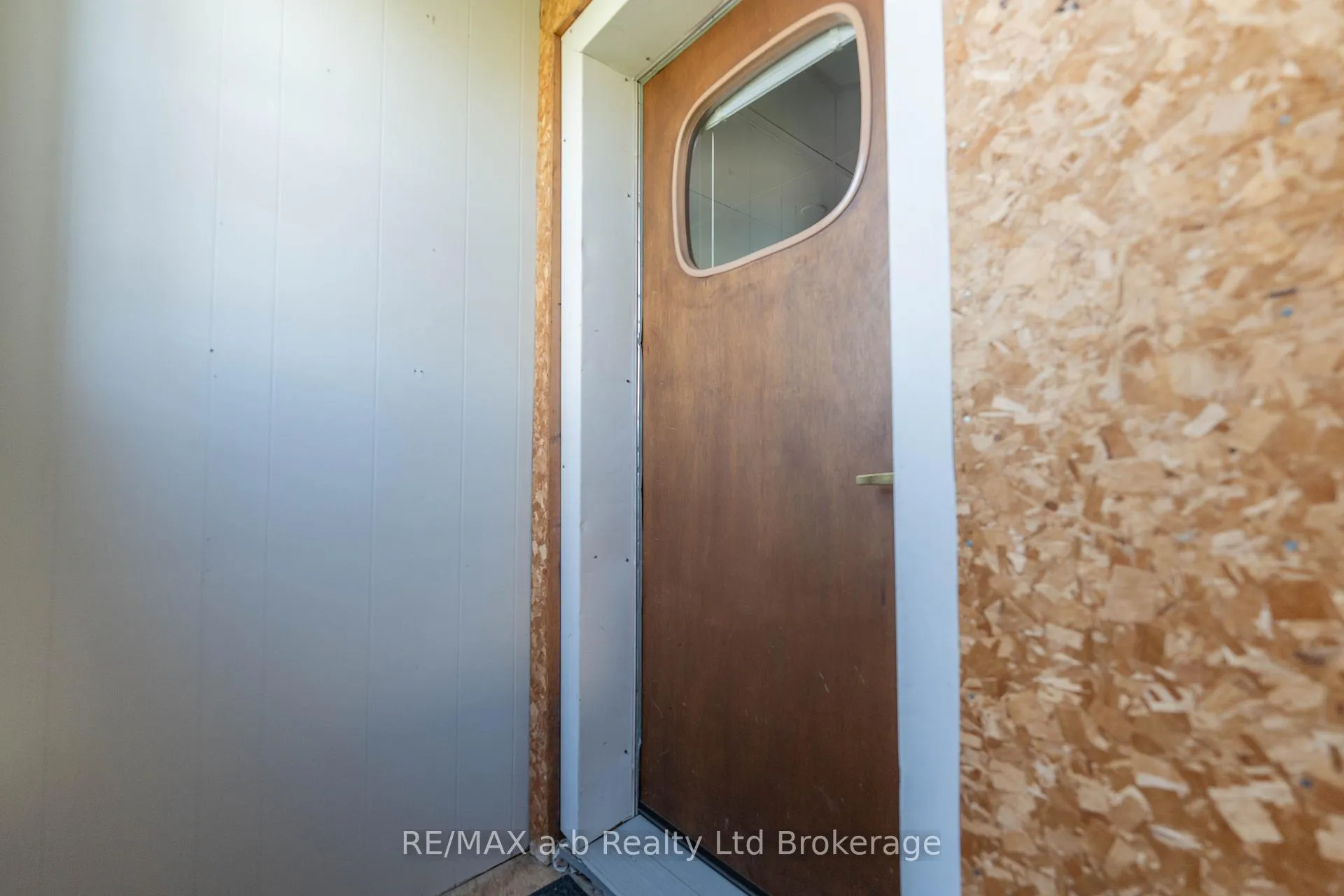 Photo 3 of Unit Unit A, 10 Mckenzie Street, Tillsonburg — HOMEH